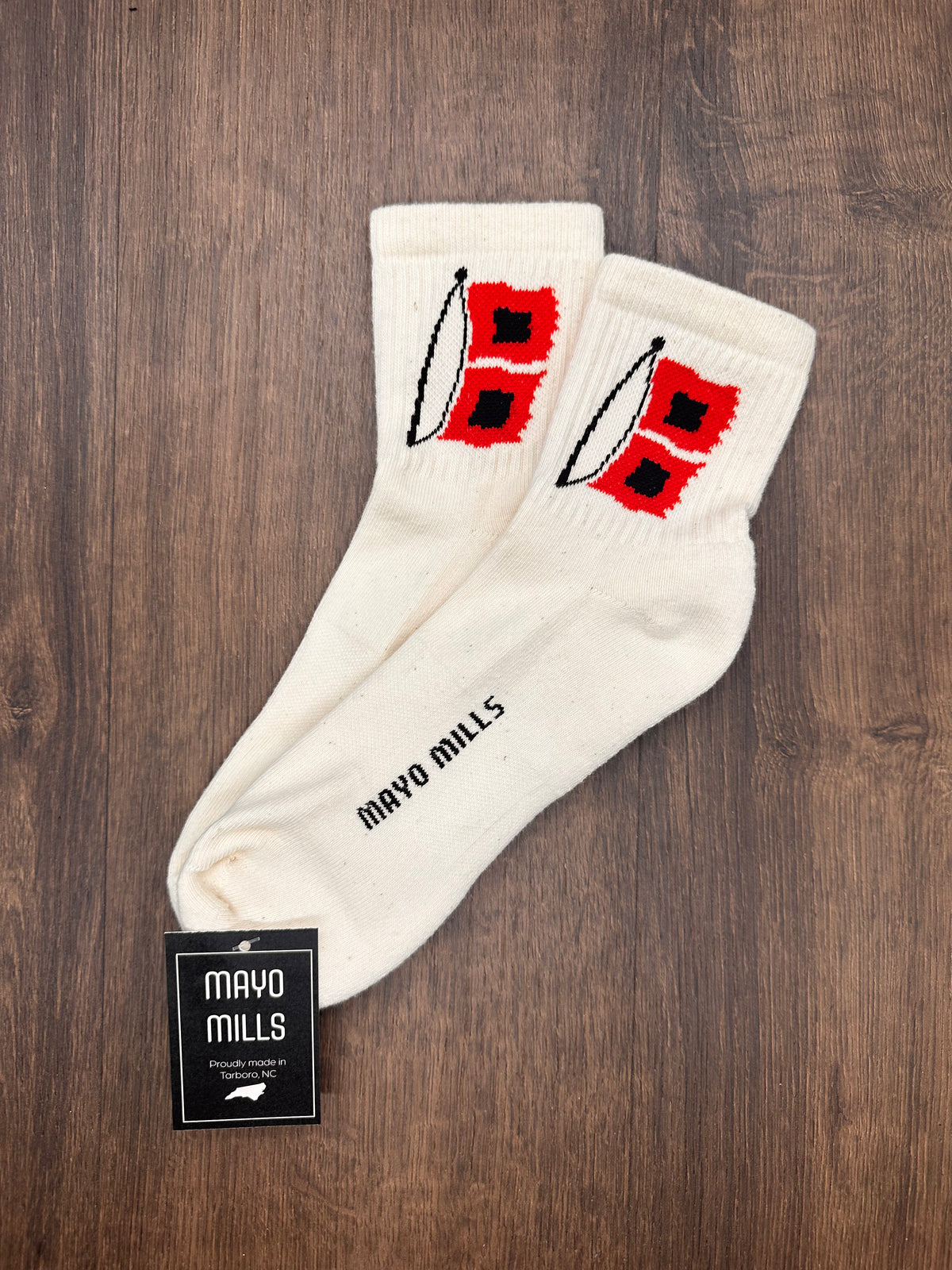 Hurricane Flag Quarter Crew Socks
